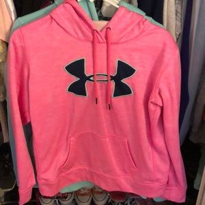 Women’s Under Armour sweatshirt